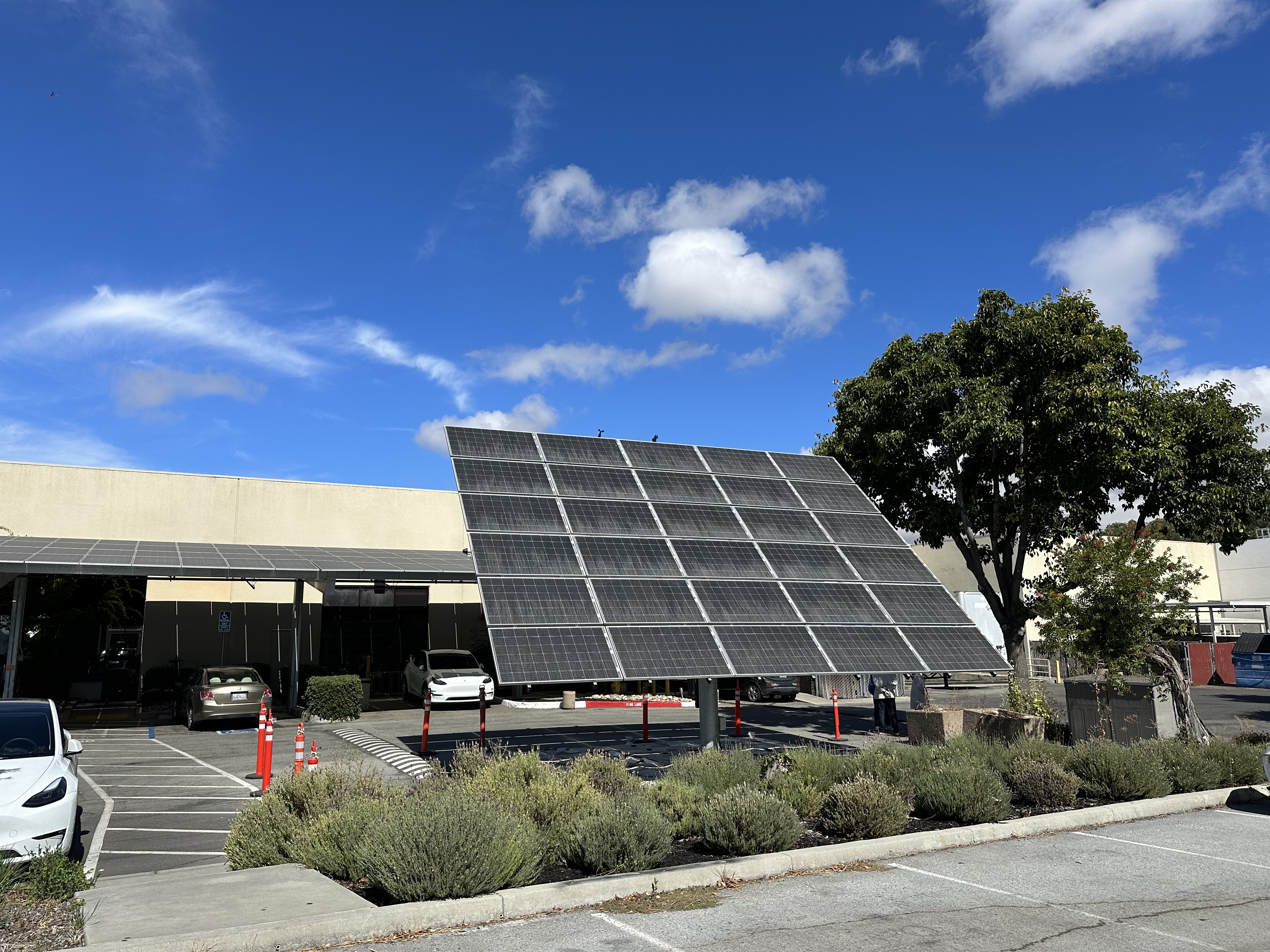 how new energy vehicle charging stations can quickly expand the power grid through ESS